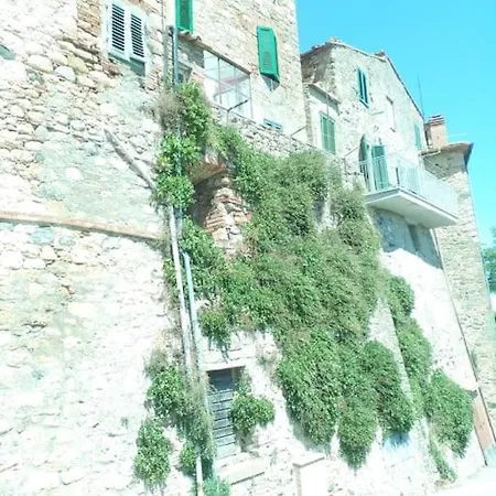 Casa Porta Con Panorama * Montecastelli Pisano