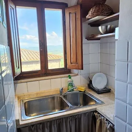 Casa Porta Con Panorama Montecastelli Pisano